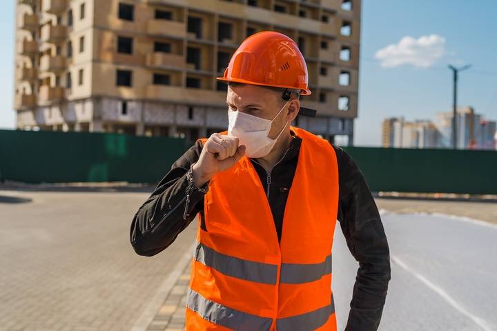 Protect yourself from the health and safety hazards in the construction industry.