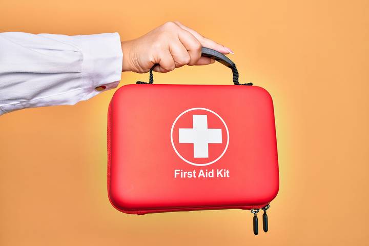 First aid improves protection against infections and diseases